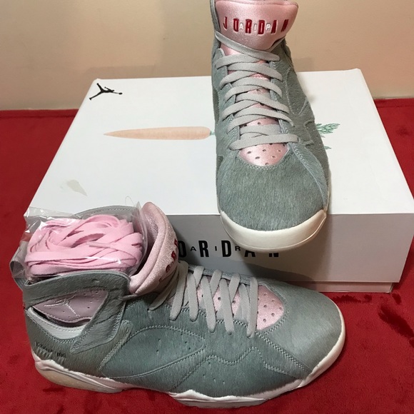 “SUPERSTAR” AIR JORDAN 7 RETRO SE main image 4